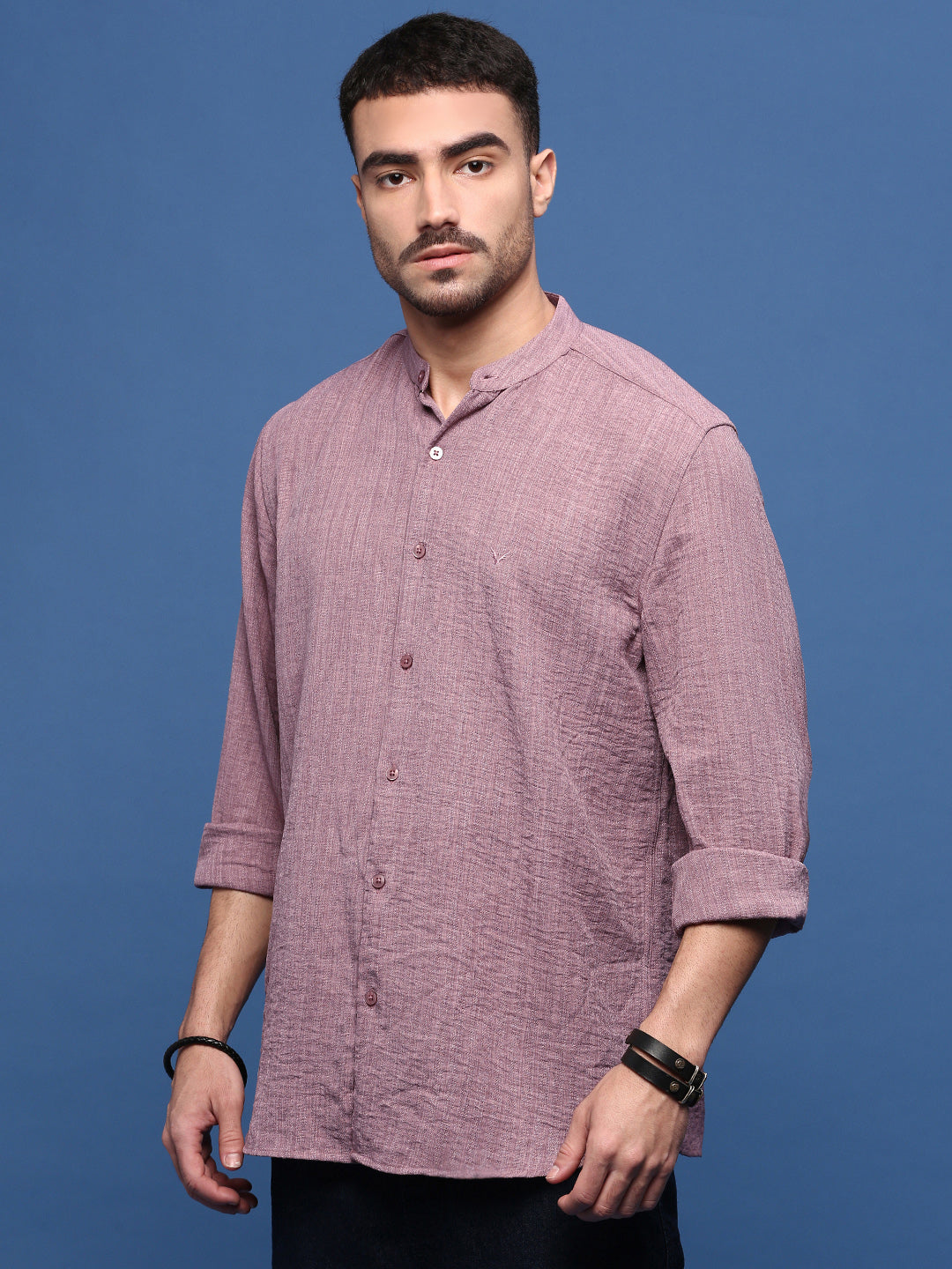 Men Mauve Solid Slim Fit Shirt