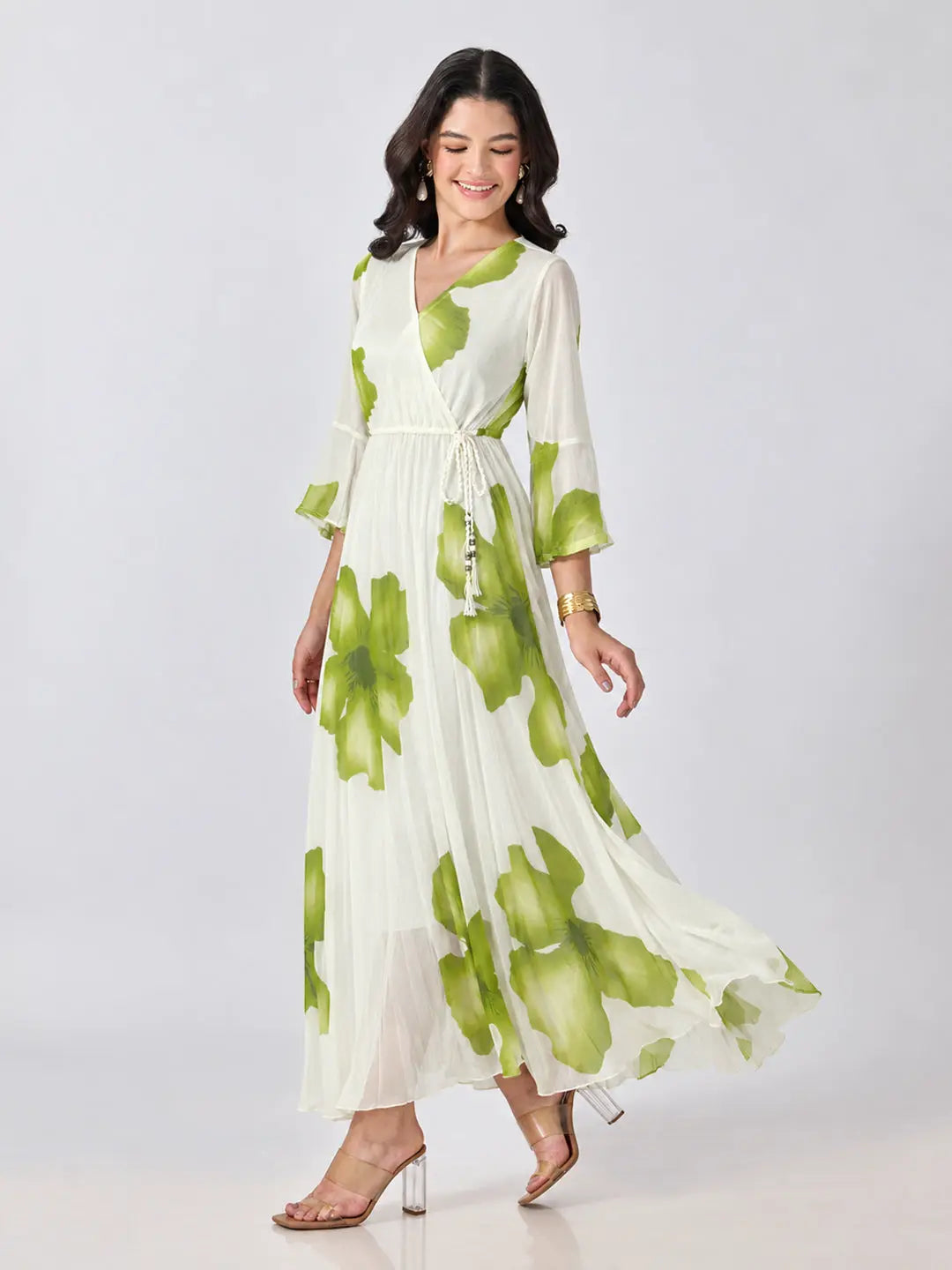 Women's Green Floral Printed Fit & Flare Maxi Dress with Tie Up Waist
