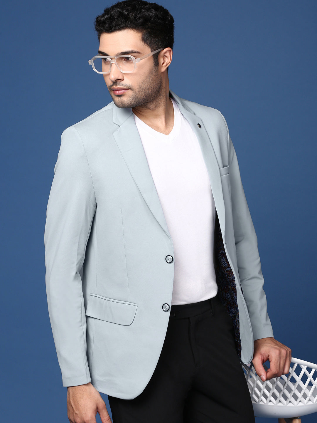 Men Blue Solid Single Breasted Blazer