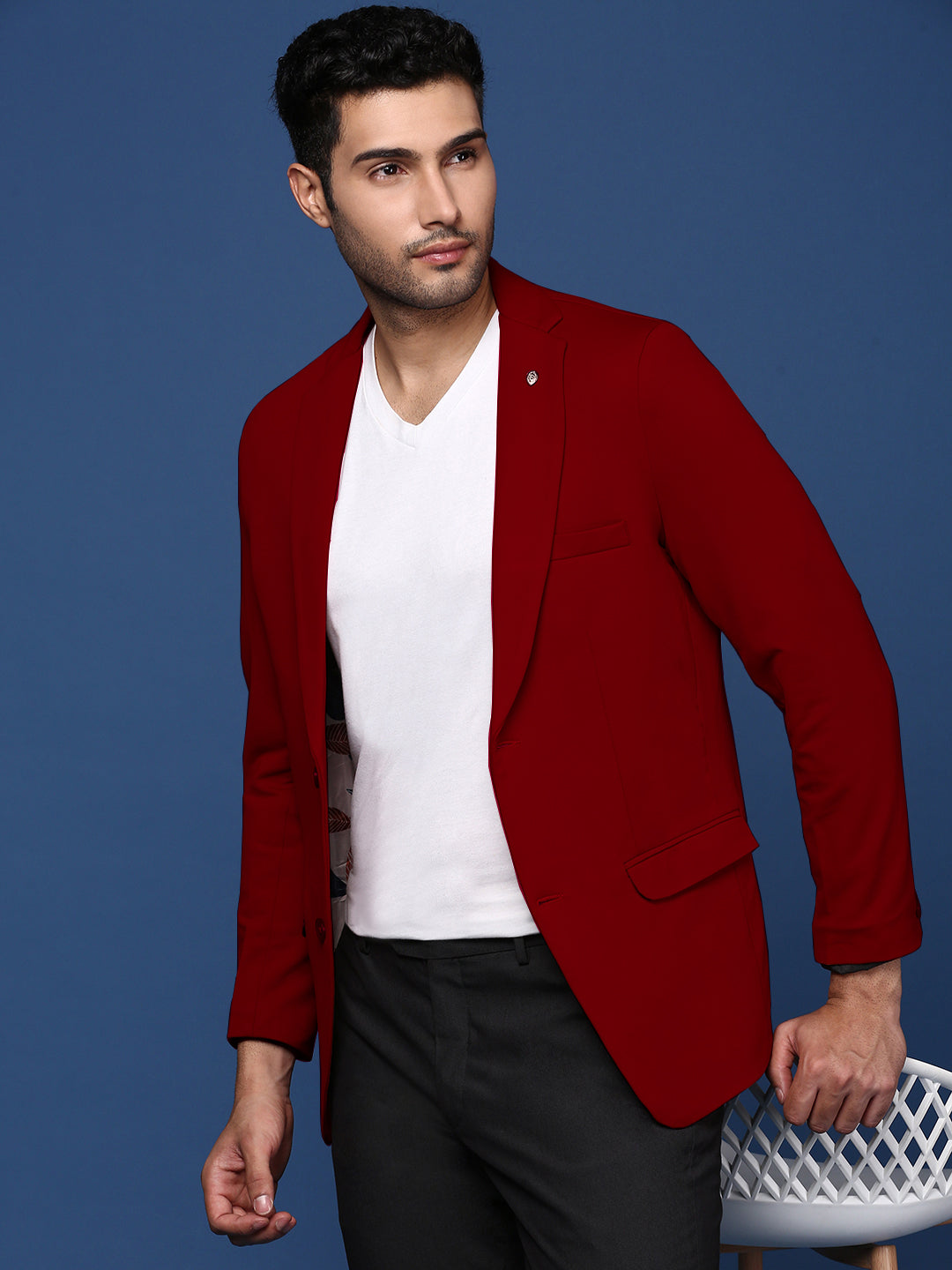 Men Burgundy Solid Single Breasted Blazer