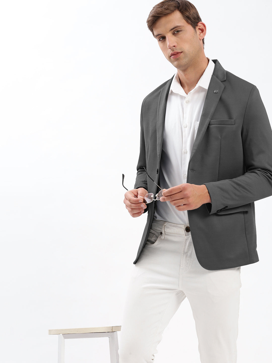 Men Grey Solid Single Breasted Blazer