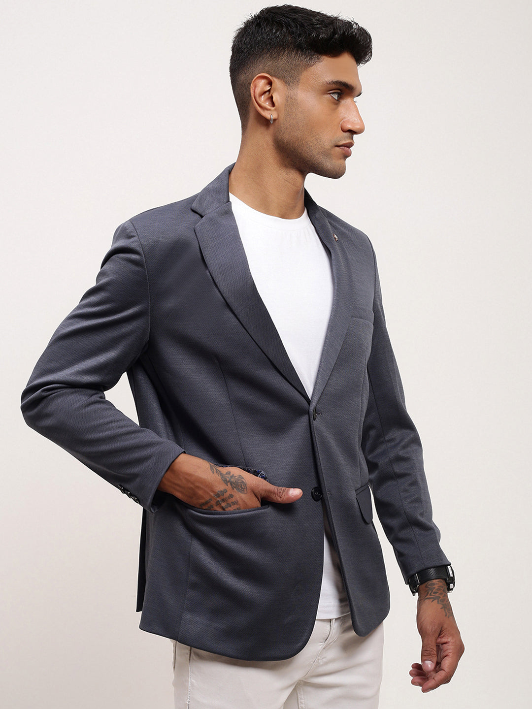 Men Grey Solid Single Breasted Blazer