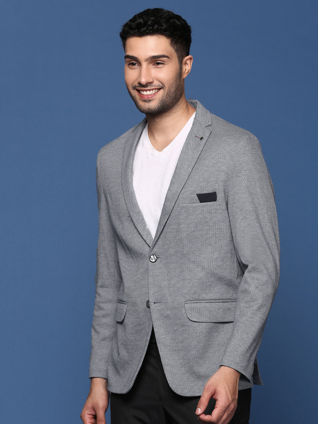 Men Grey Solid Single Breasted Blazer