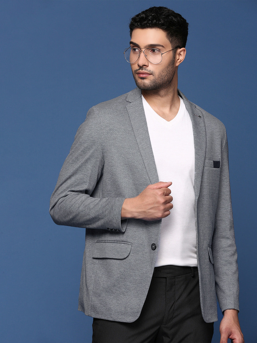 Men Grey Solid Single Breasted Blazer