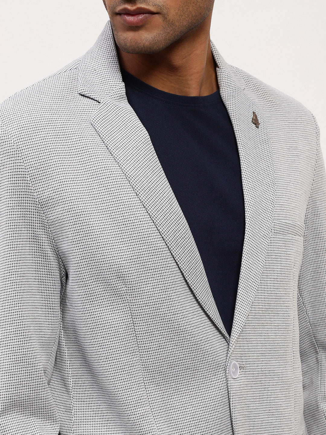 Men Grey Solid Single Breasted Blazer