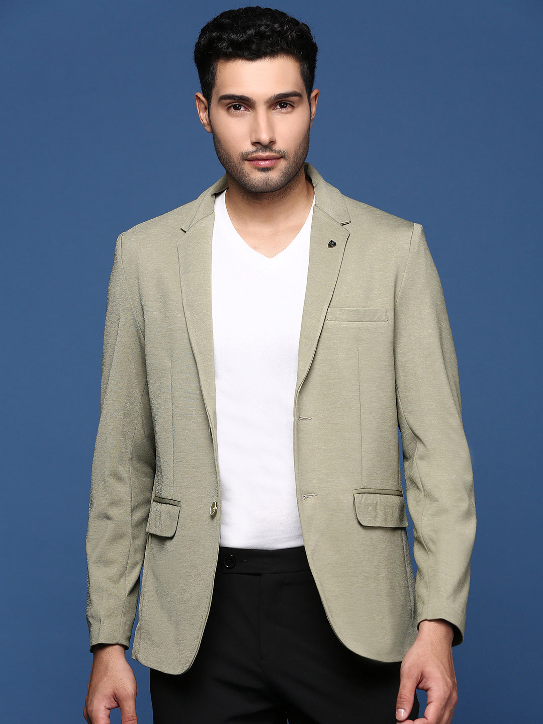 Men Green Solid Single Breasted Blazer