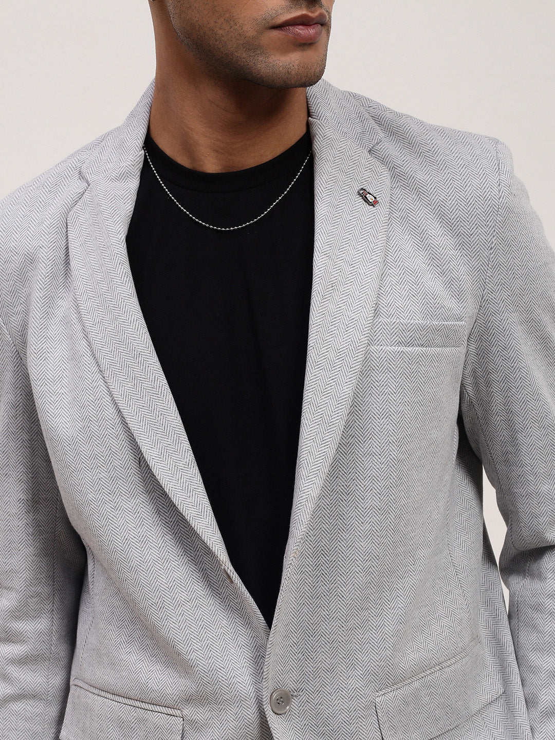 Men Grey Solid Single Breasted Blazer