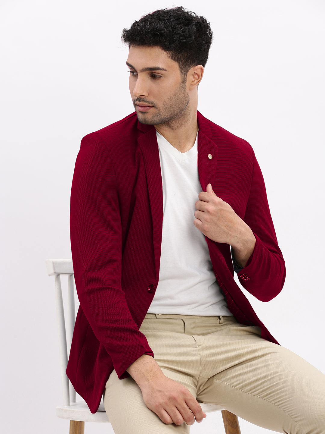 Men Burgundy Solid Single Breasted Blazer