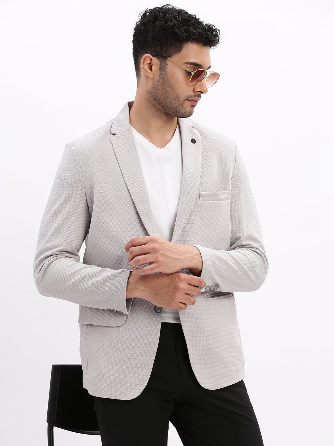 Men Solid Grey Single Breasted Blazer