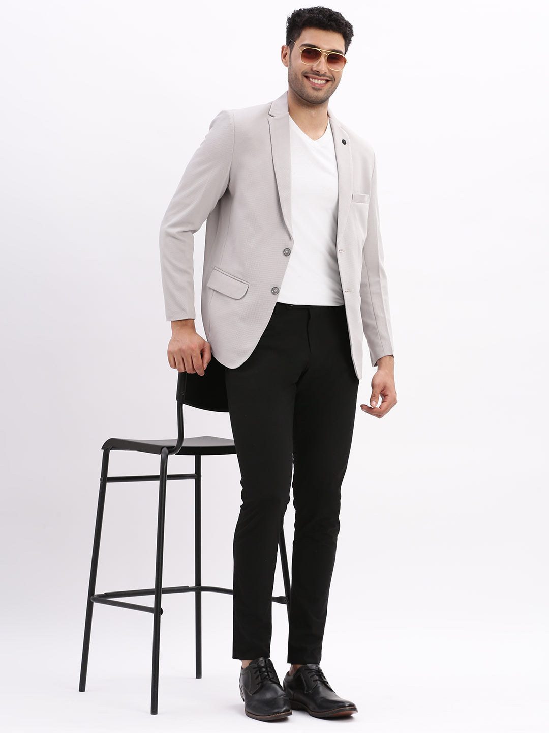 Men Solid Grey Single Breasted Blazer