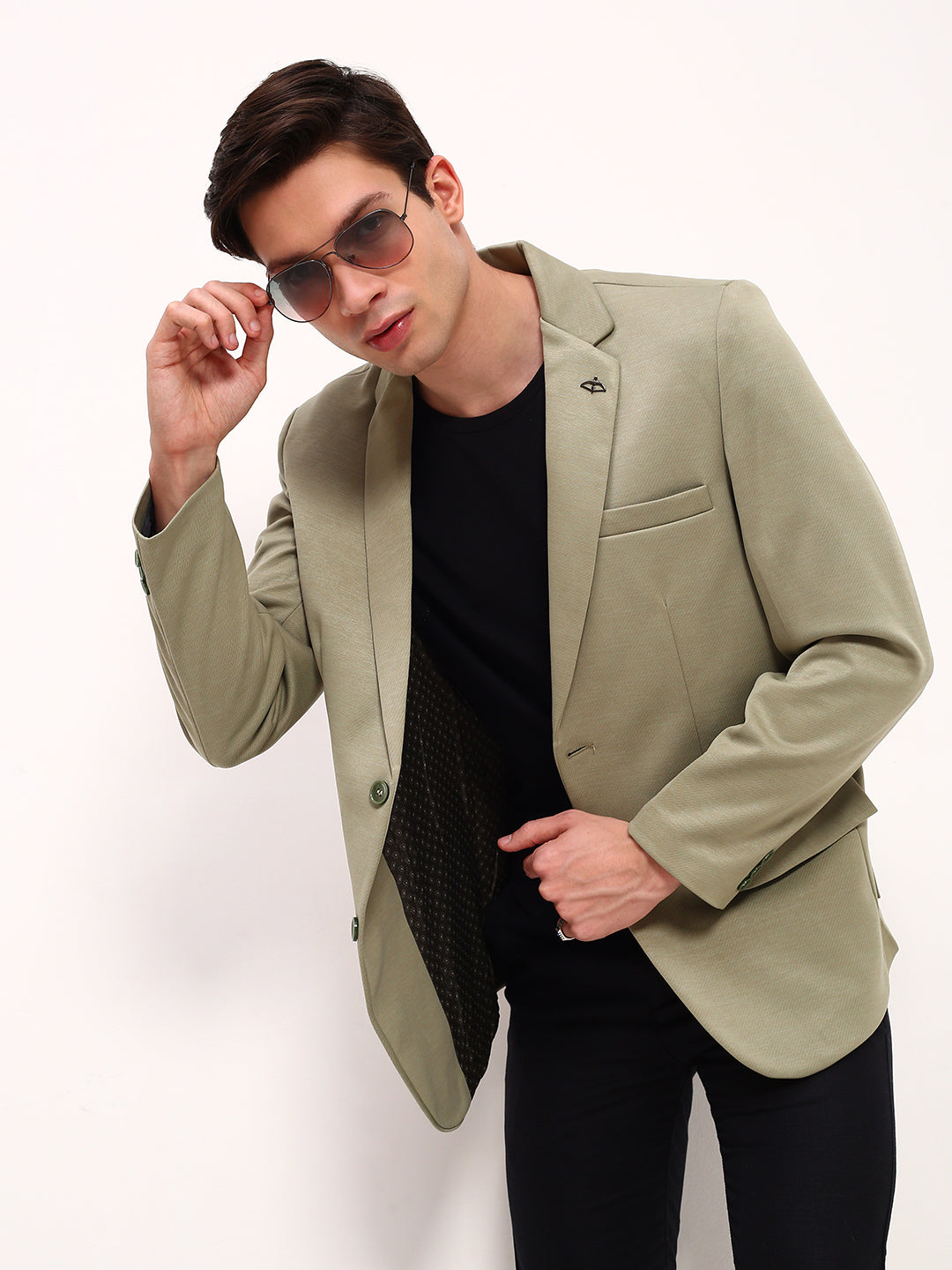 Men Green Solid Single Breasted Blazer