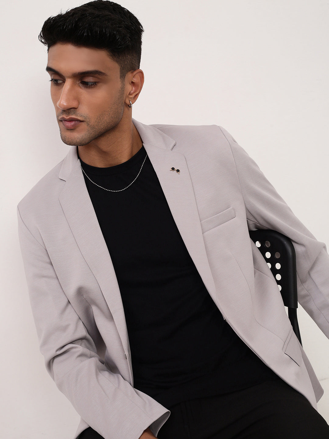 Men Grey Solid Single Breasted Blazer