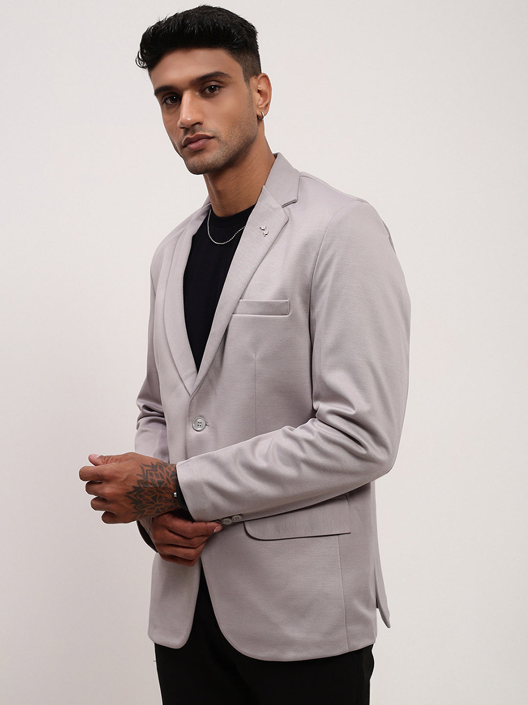 Men Grey Solid Single Breasted Blazer