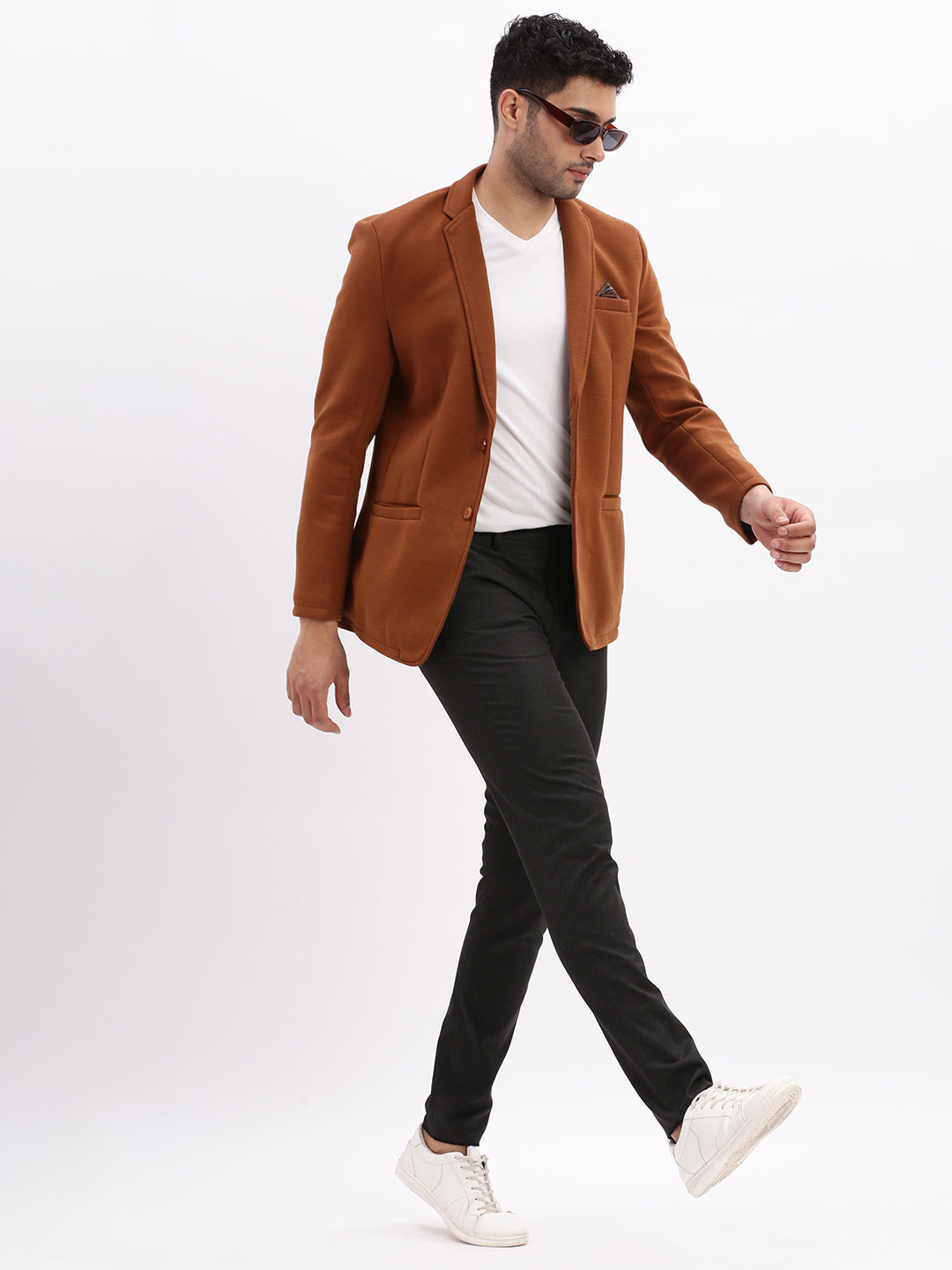 Men Solid Brown Single Breasted Blazer