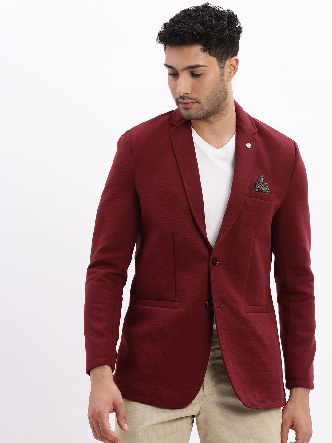 Men Solid Maroon Single Breasted Blazer