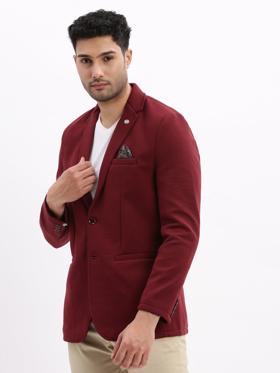 Men Solid Maroon Single Breasted Blazer