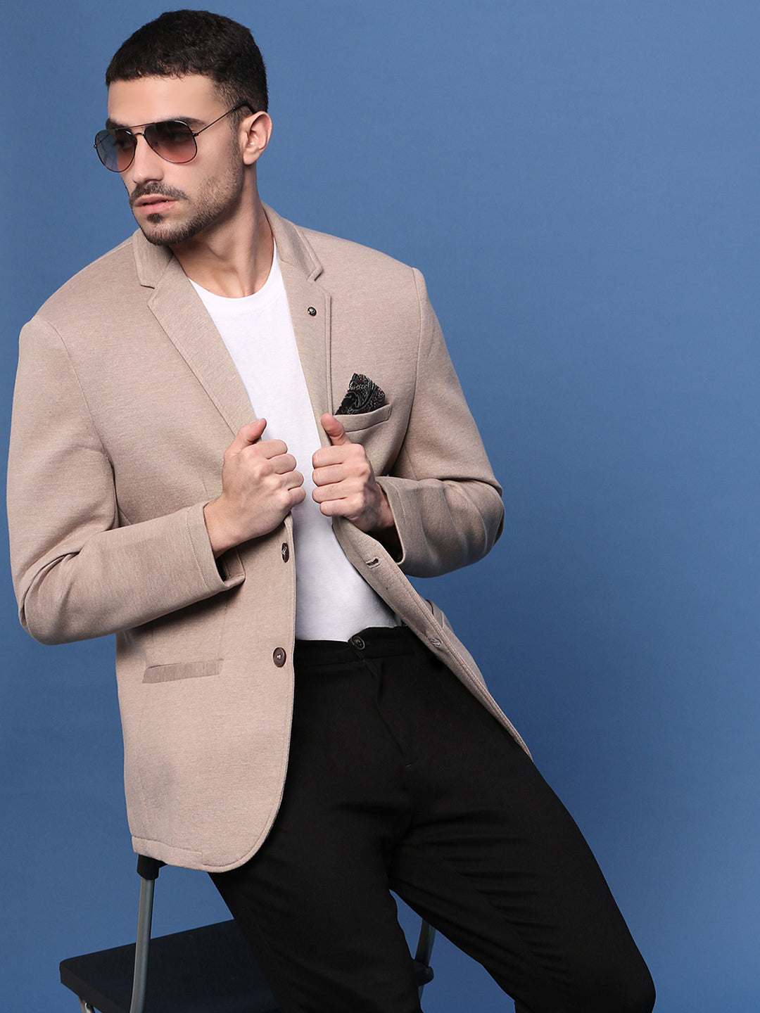 Men Beige Solid Single Breasted Blazer