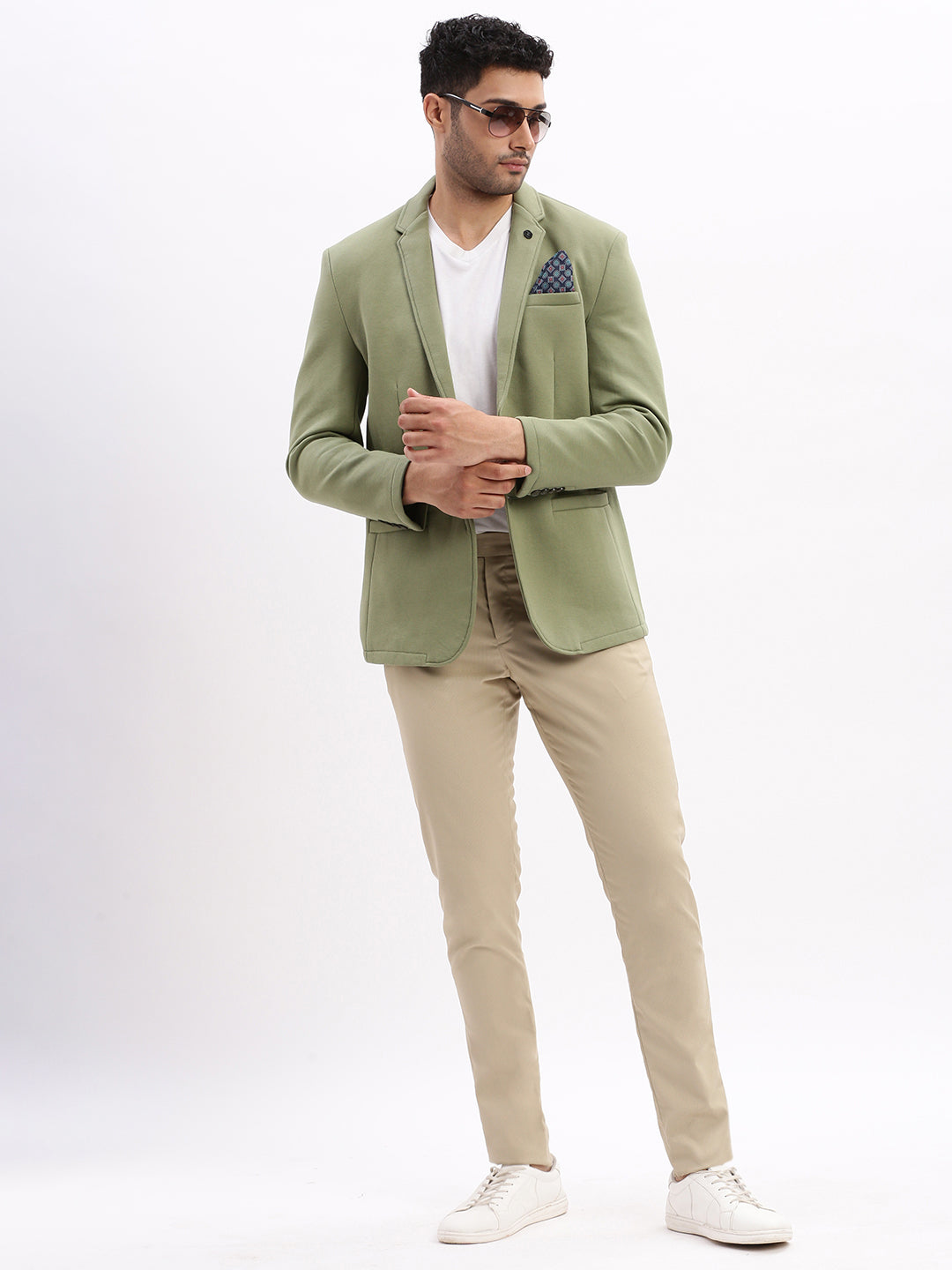 Men Solid Green Single Breasted Blazer