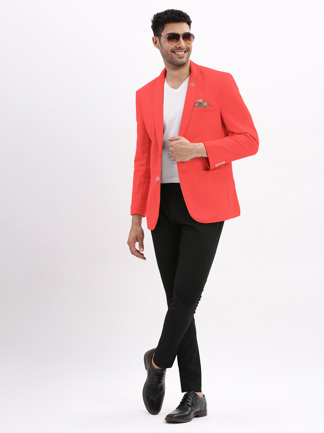 Men Coral Solid Single Breasted Blazer