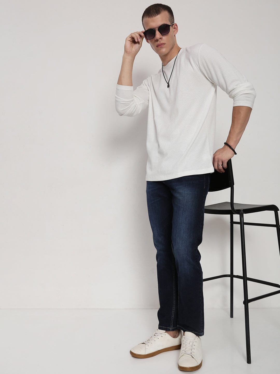 Men's White Round Neck Slim Fit T-Shirt