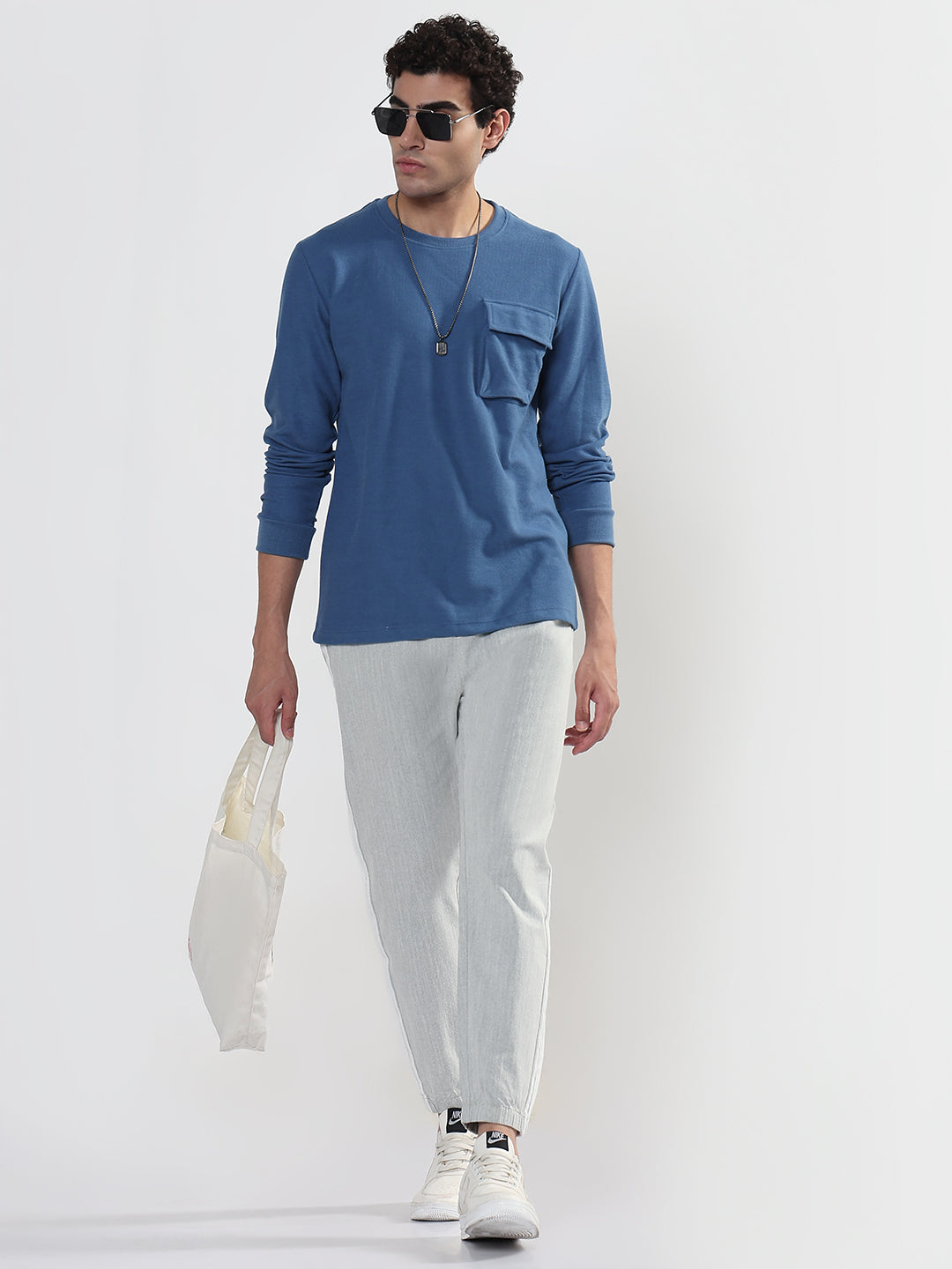 Men's Blue Regular Fit T-Shirt with Single Pocket