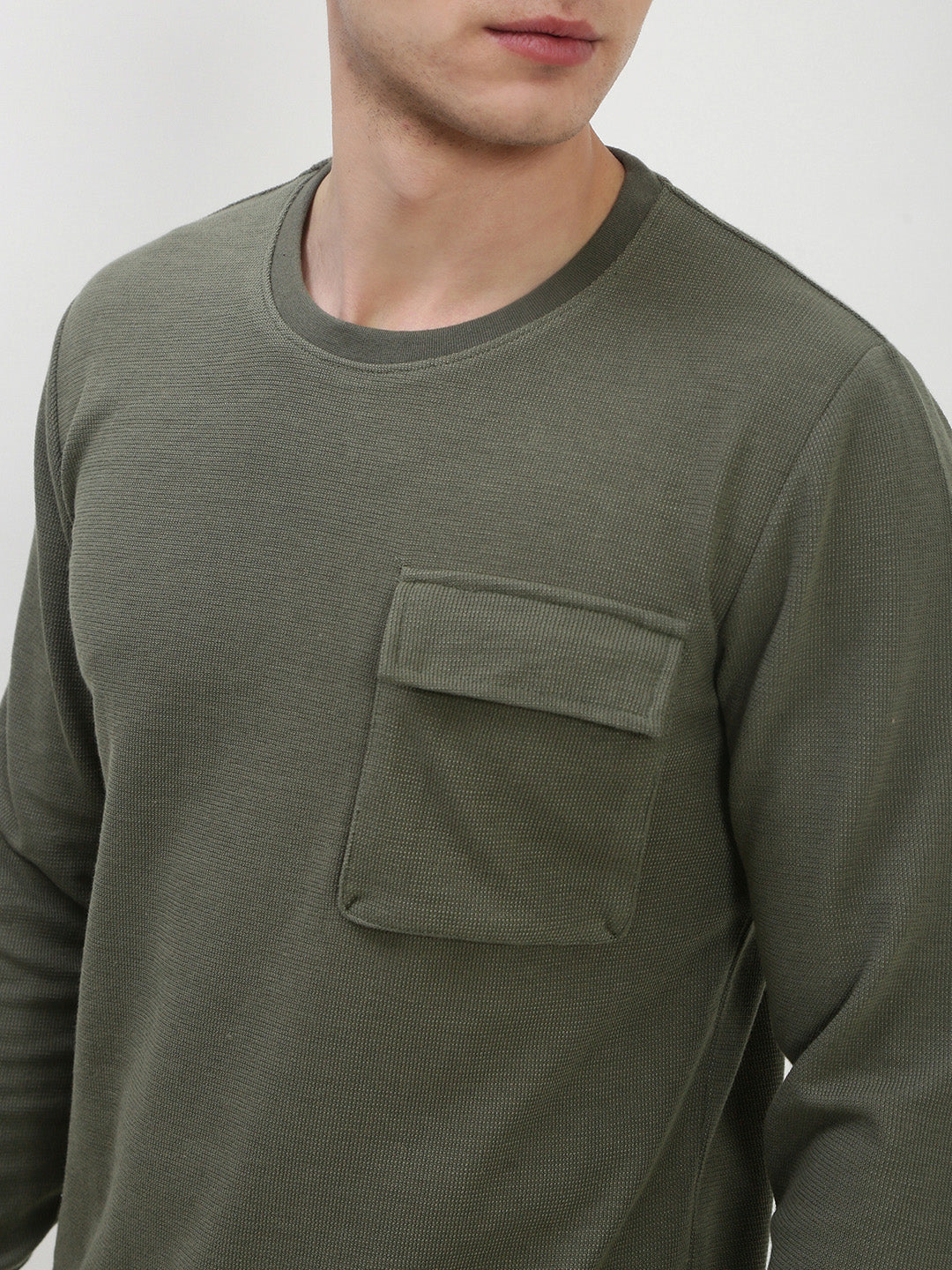 Men's Olive Solid Round Neck T-Shirt