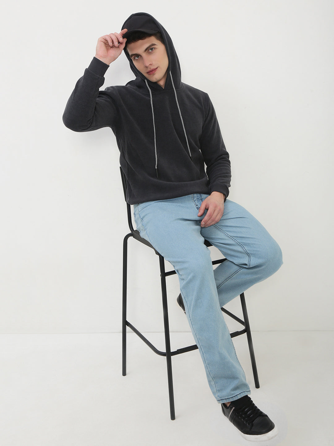 Men's Grey Solid Hooded Sweatshirt