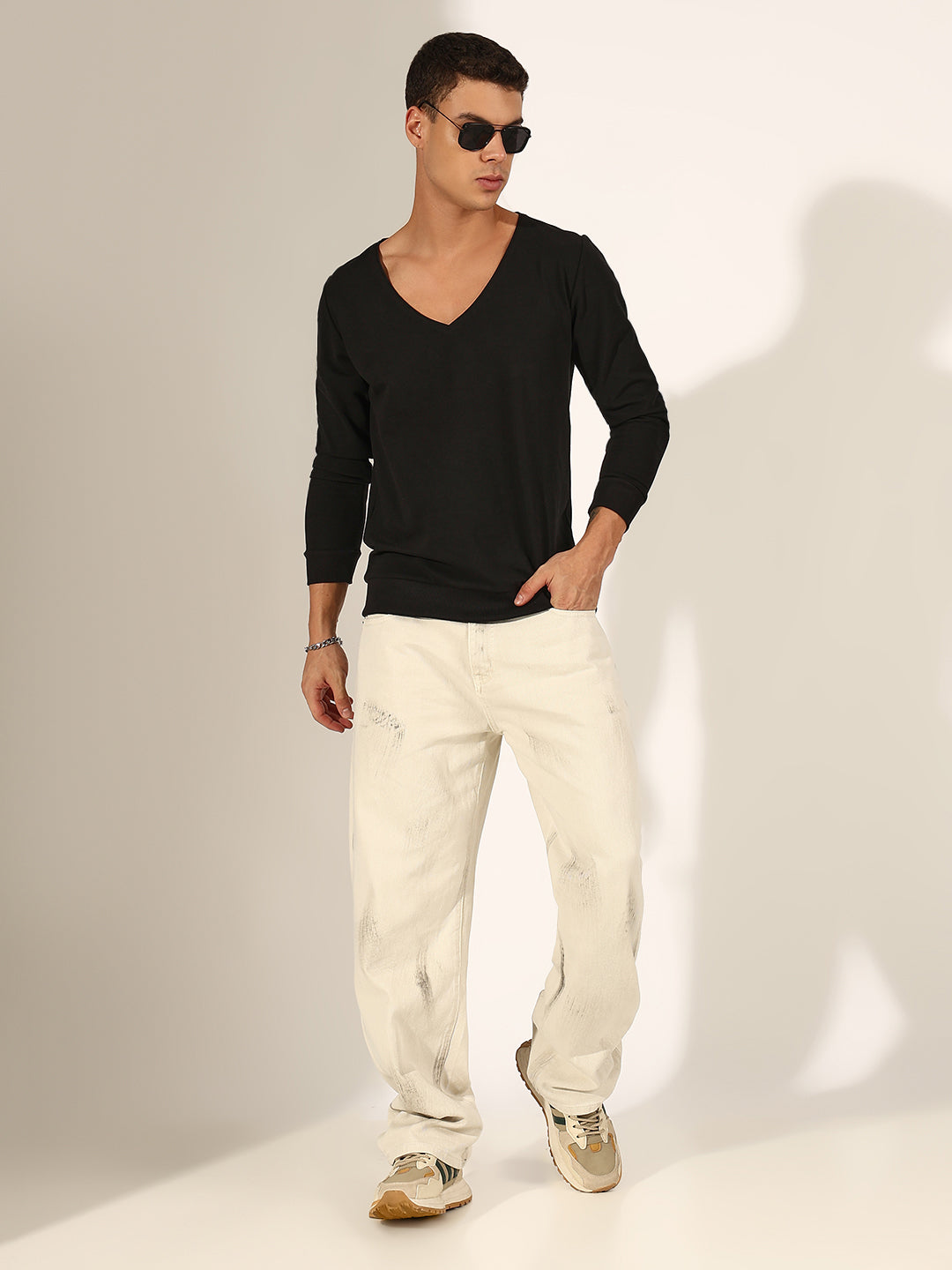 Men's Black V-Neck Full Sleeve T-Shirt with Ribbed Hem