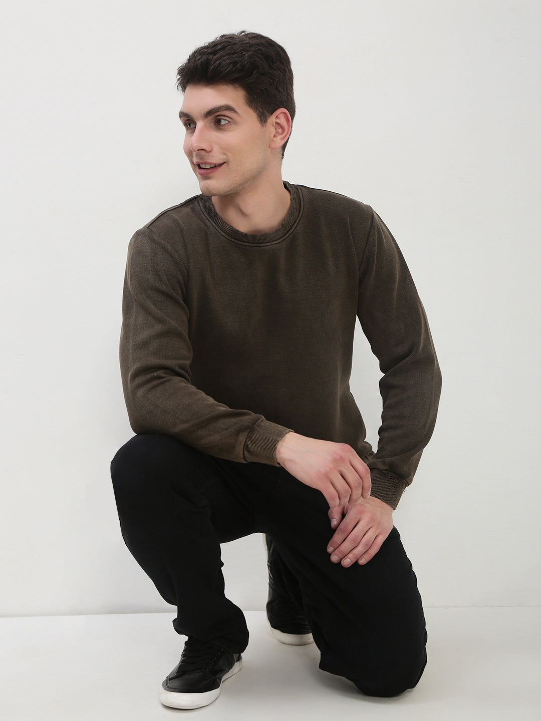 Men's Brown Solid Sweatshirt