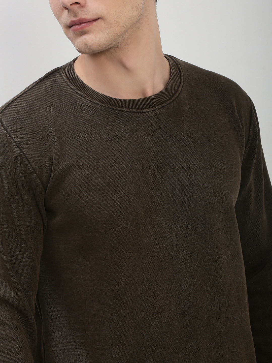 Men's Brown Solid Sweatshirt