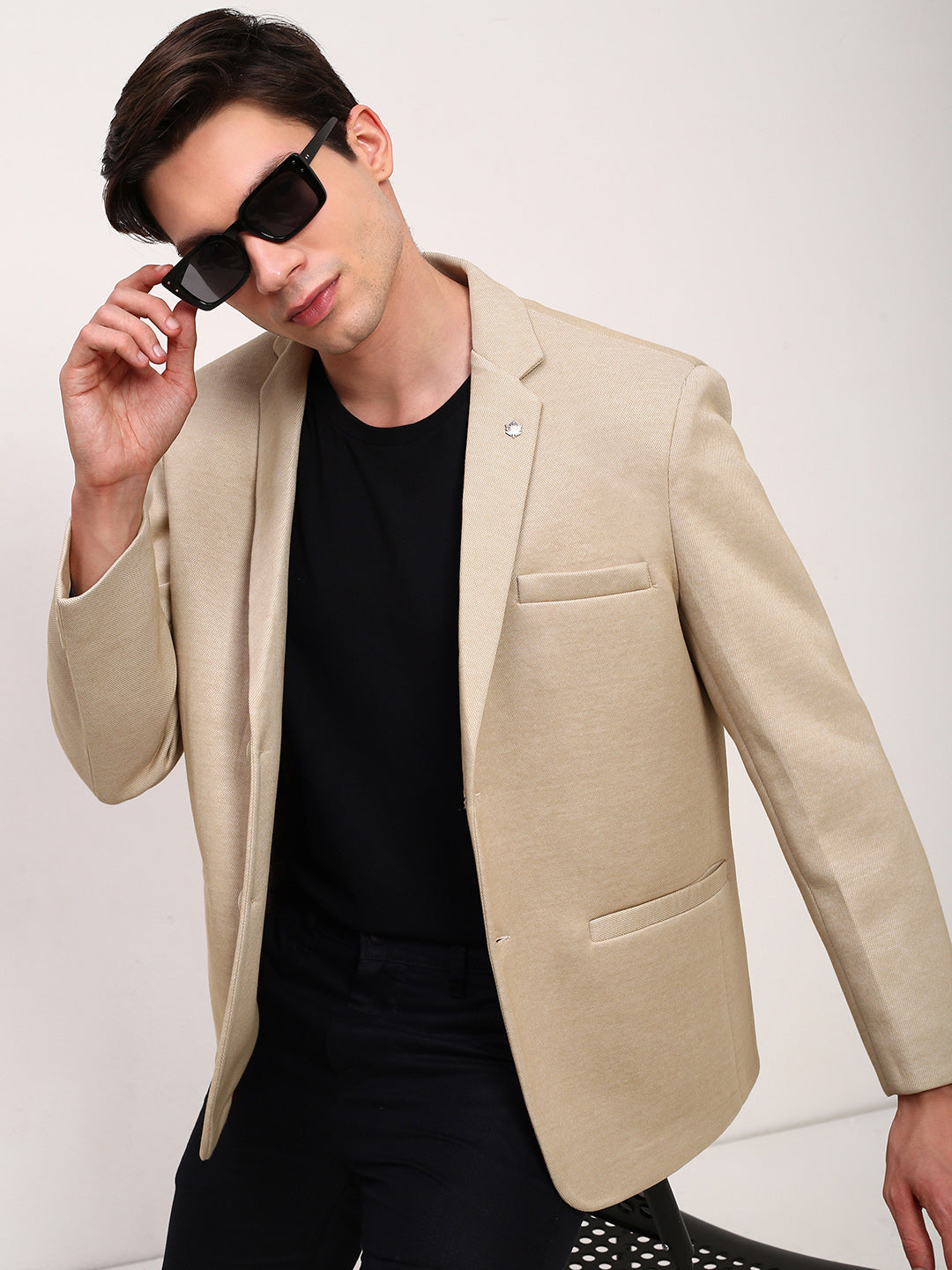 Men Beige Solid Single Breasted Blazer