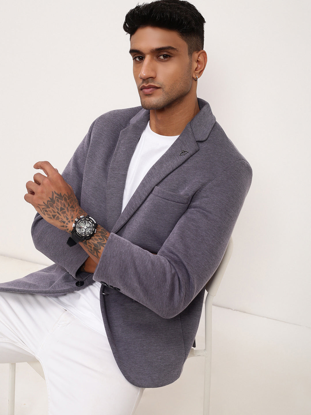 Men Grey Solid Single Breasted Blazer