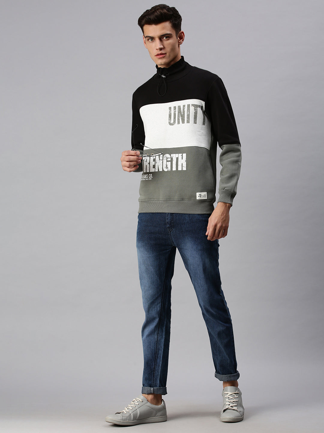 Men Colourblocked Multi Sweatshirt