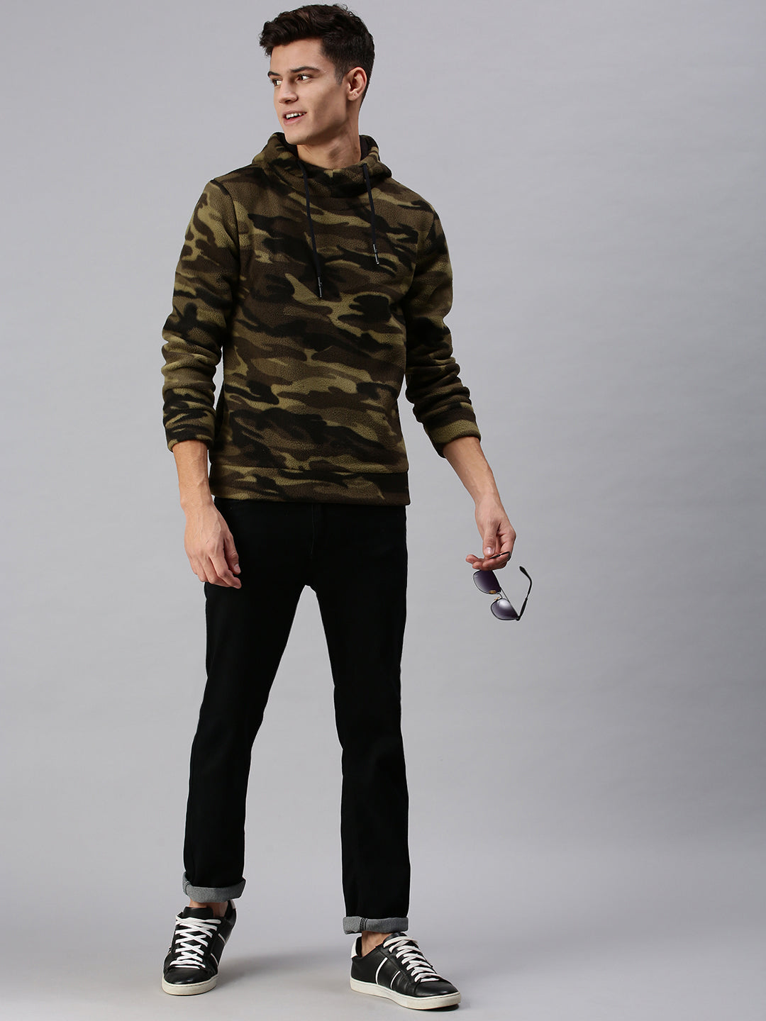 Men Hooded Camouflage Green Pullover