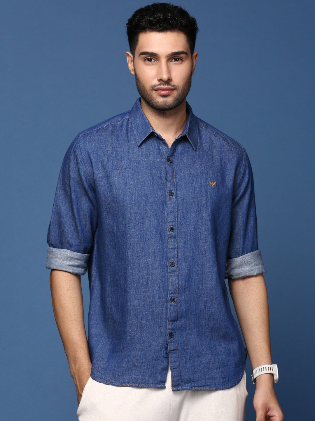 Men Solid Navy Blue Slim Fit Shirt