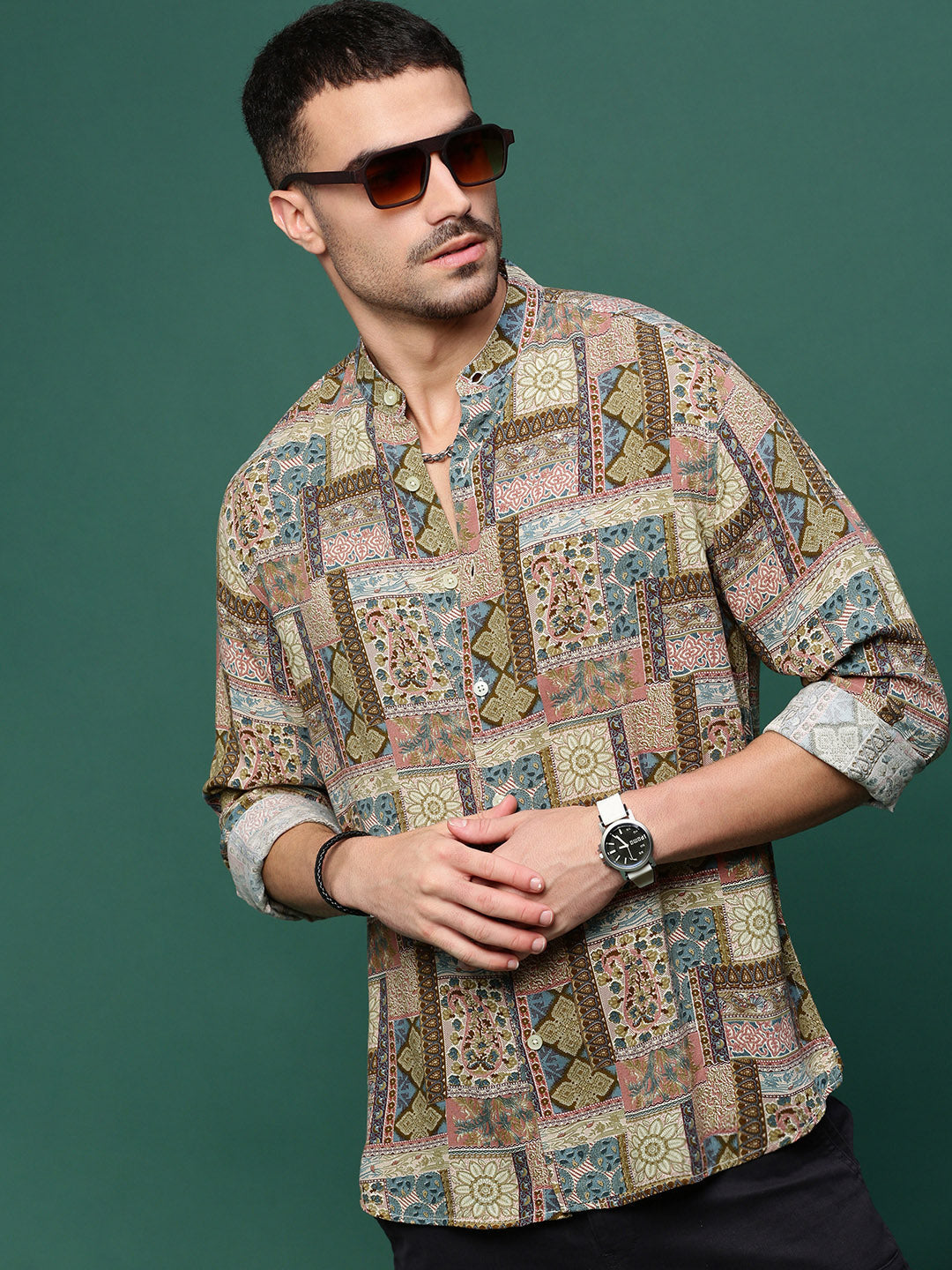 Men Brown Graphic Slim Fit Shirt