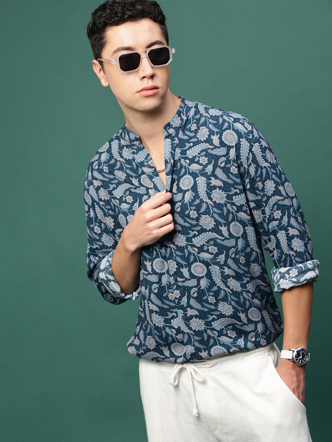 Men Teal Graphic Slim Fit Shirt