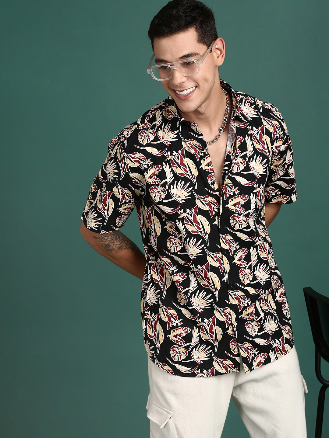 Men Floral Black Slim Fit Shirt