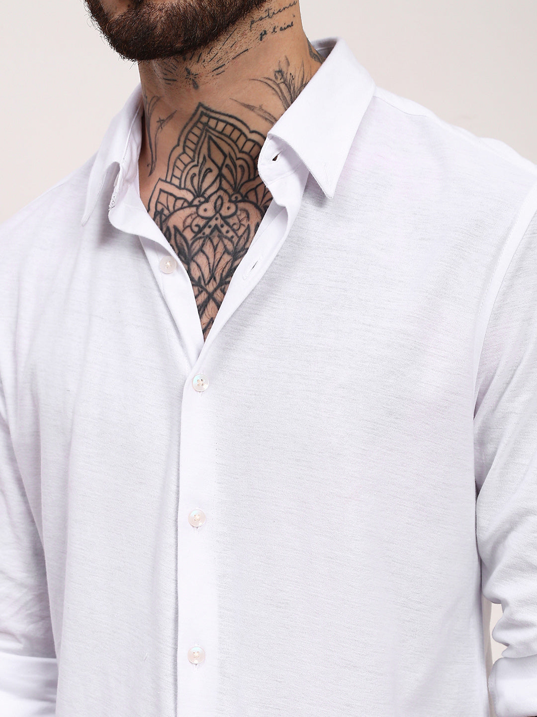 Men White Solid Slim Fit Shirt