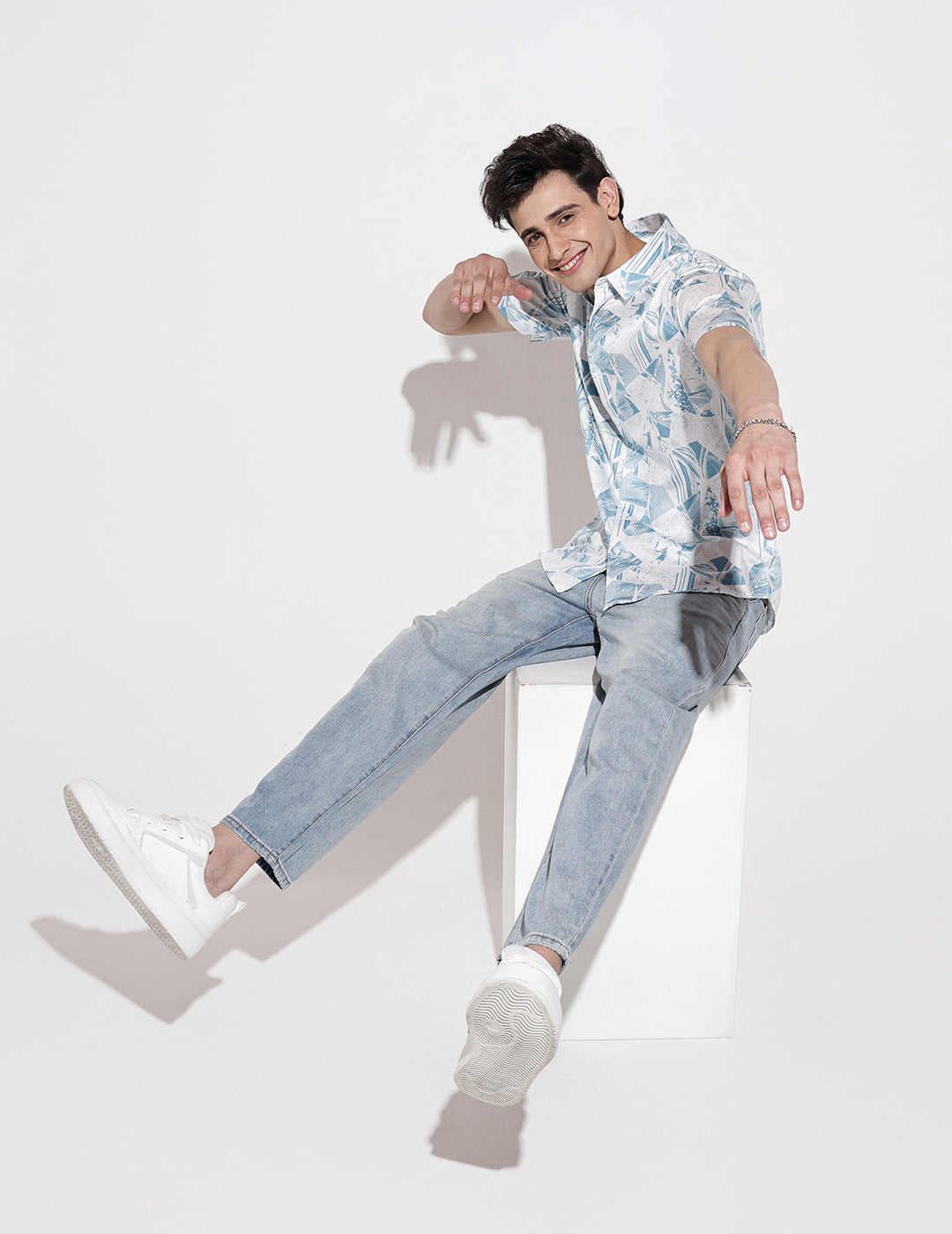 Men's Abstract Print White Half Sleeve Regular Fit Shirt