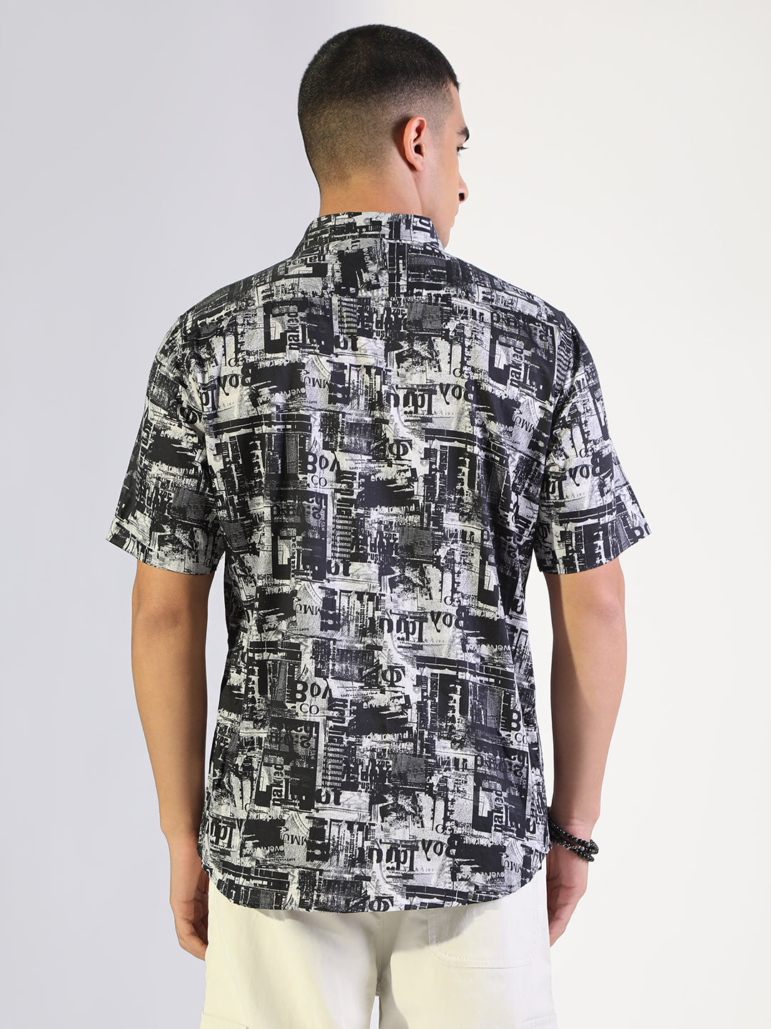 Men's Graphic Print Black Regular Fit Short Sleeve Casual Shirt