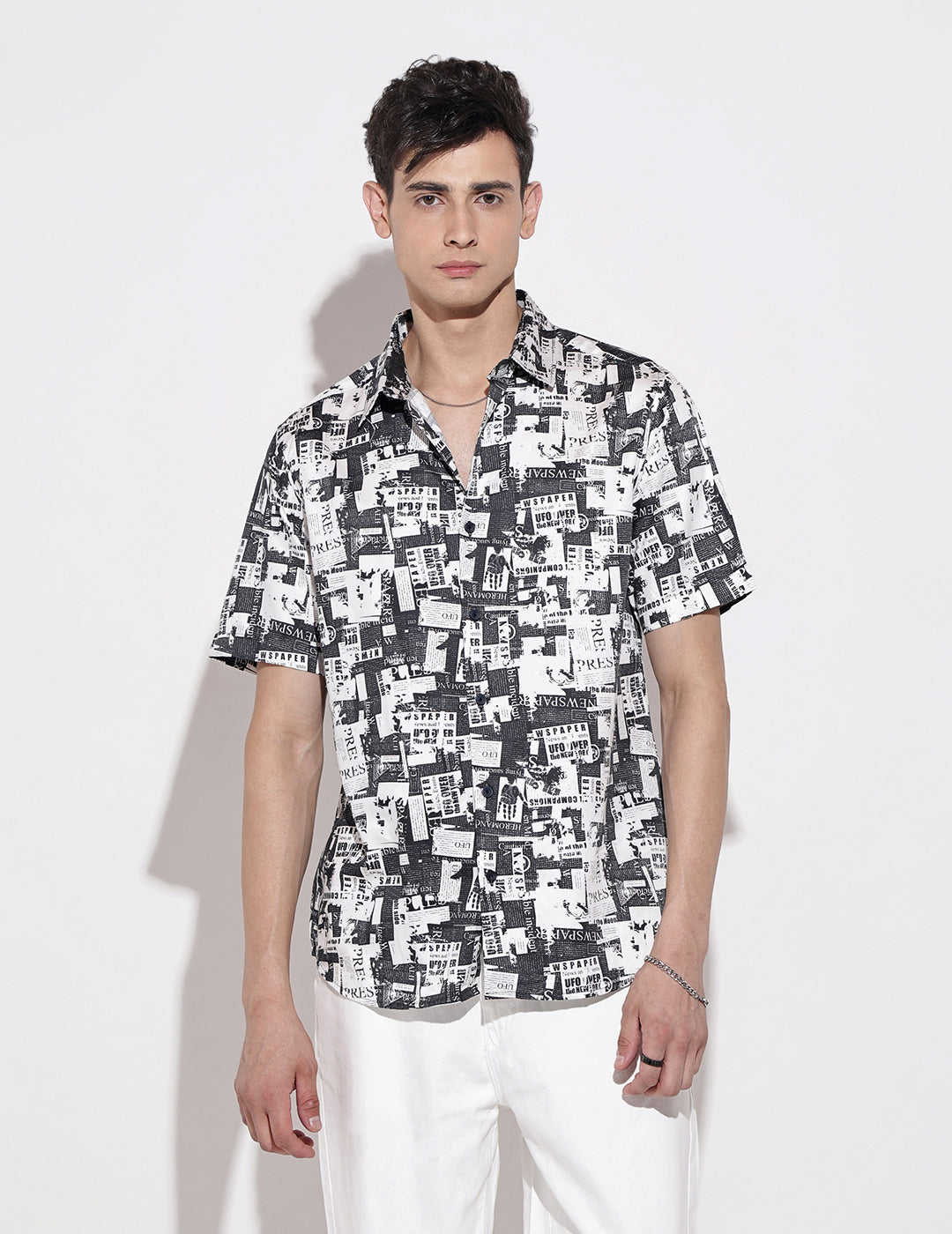 Men's Abstract Print Black Half Sleeve Regular Fit Shirt