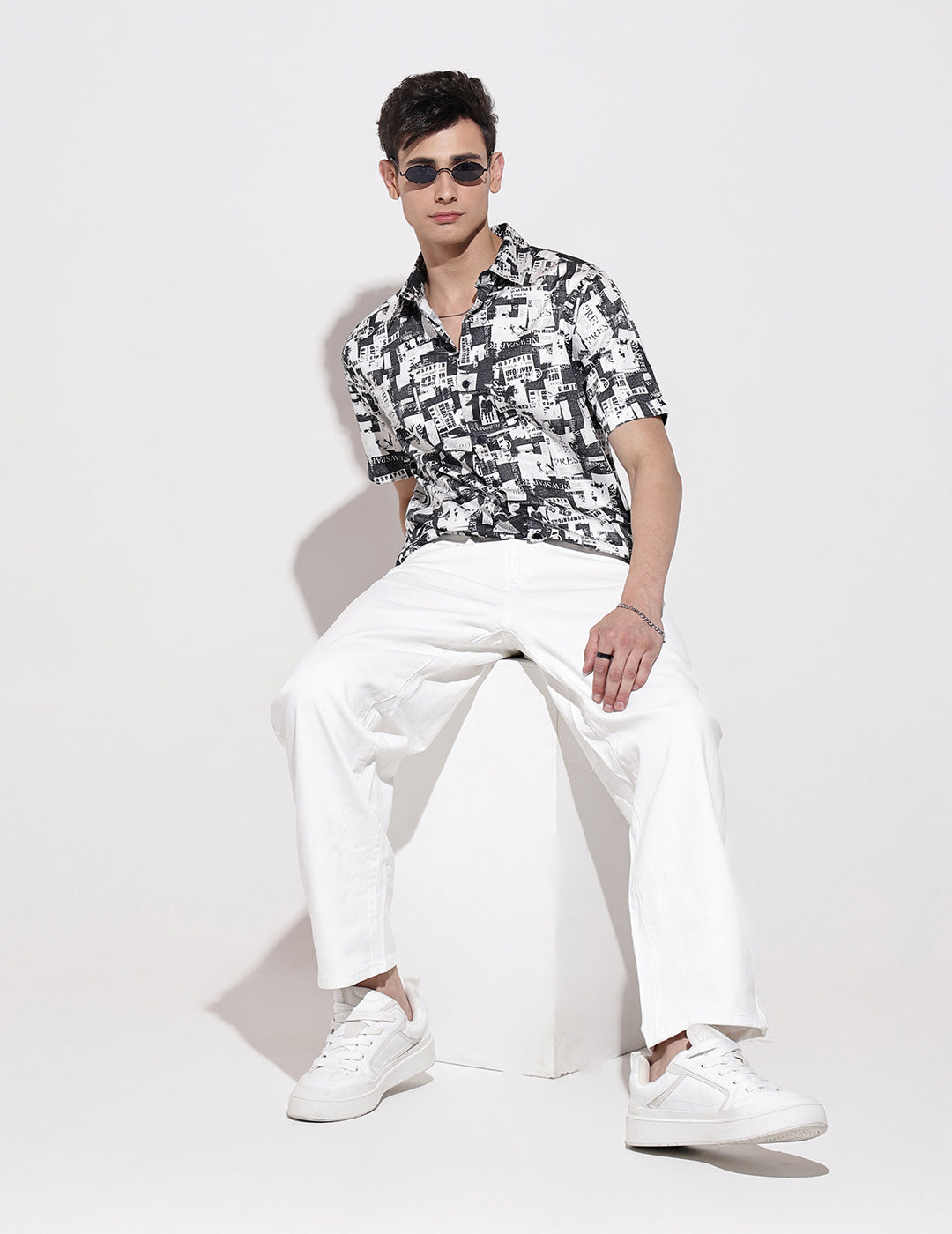 Men's Abstract Print Black Half Sleeve Regular Fit Shirt