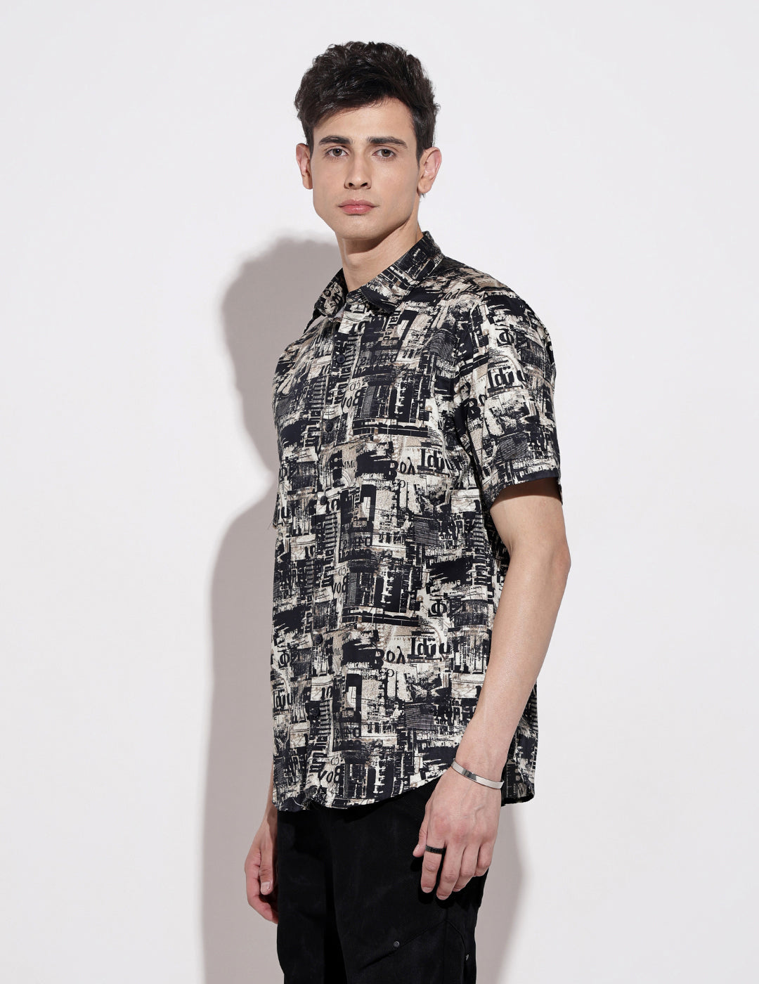 Men's Abstract Print Black Half Sleeve Regular Fit Shirt