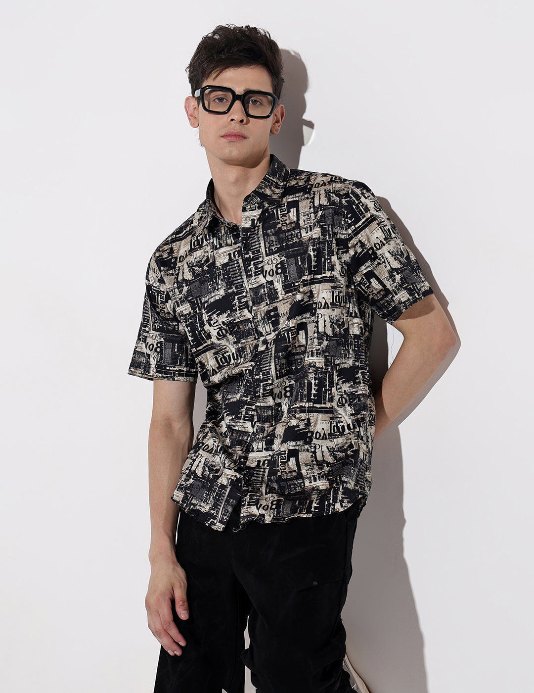 Men's Abstract Print Black Half Sleeve Regular Fit Shirt