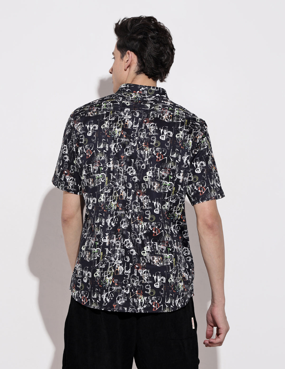 Men's Abstract Print Black Half Sleeve Regular Fit Shirt