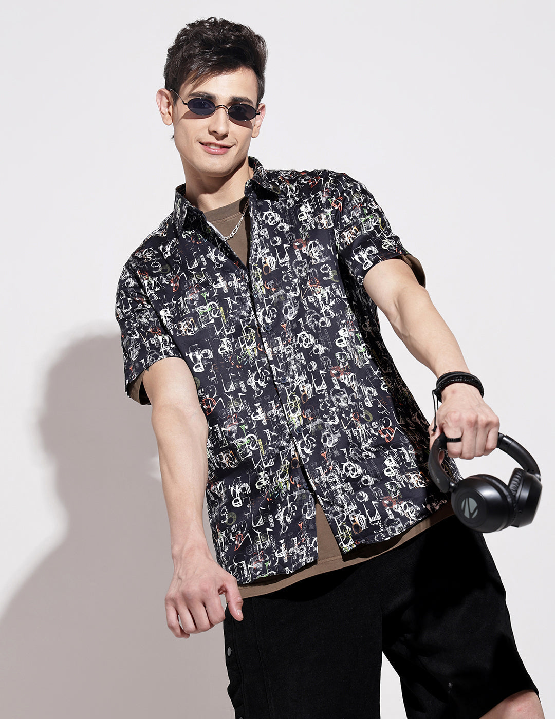 Men's Abstract Print Black Half Sleeve Regular Fit Shirt
