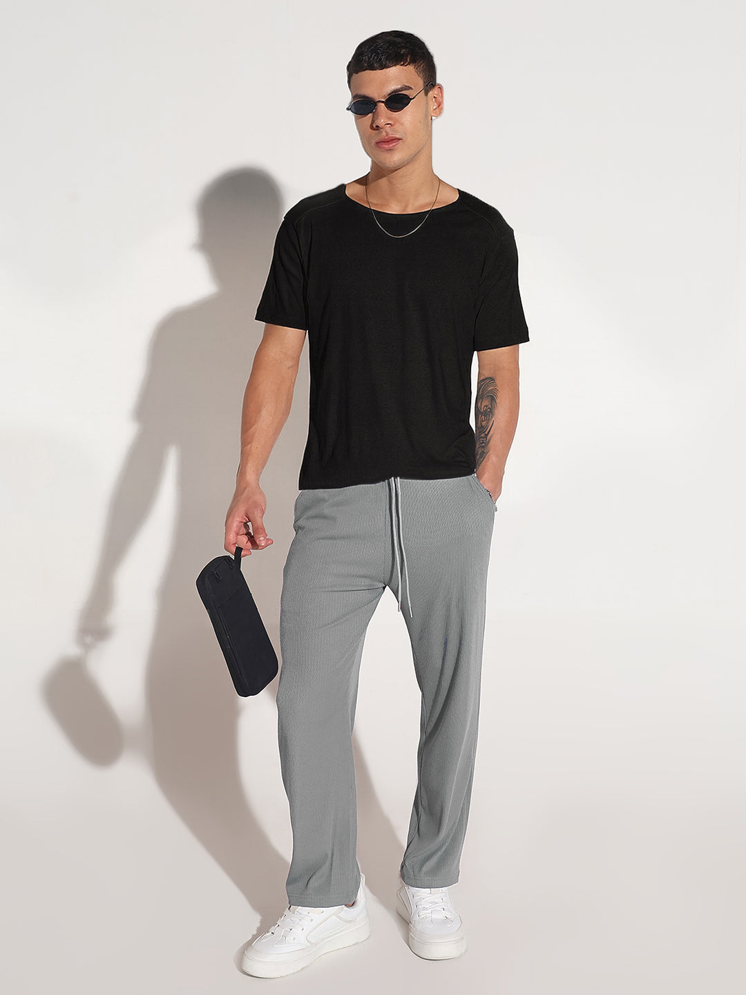 Men's Black Round Neck Regular Fit T-Shirt