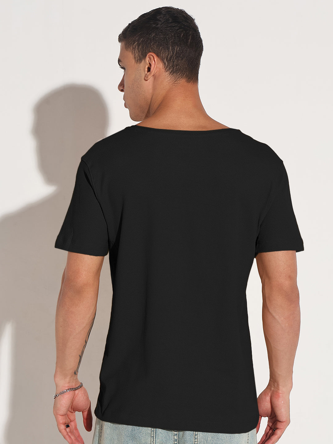 Men's Black Round Neck Regular Fit T-Shirt