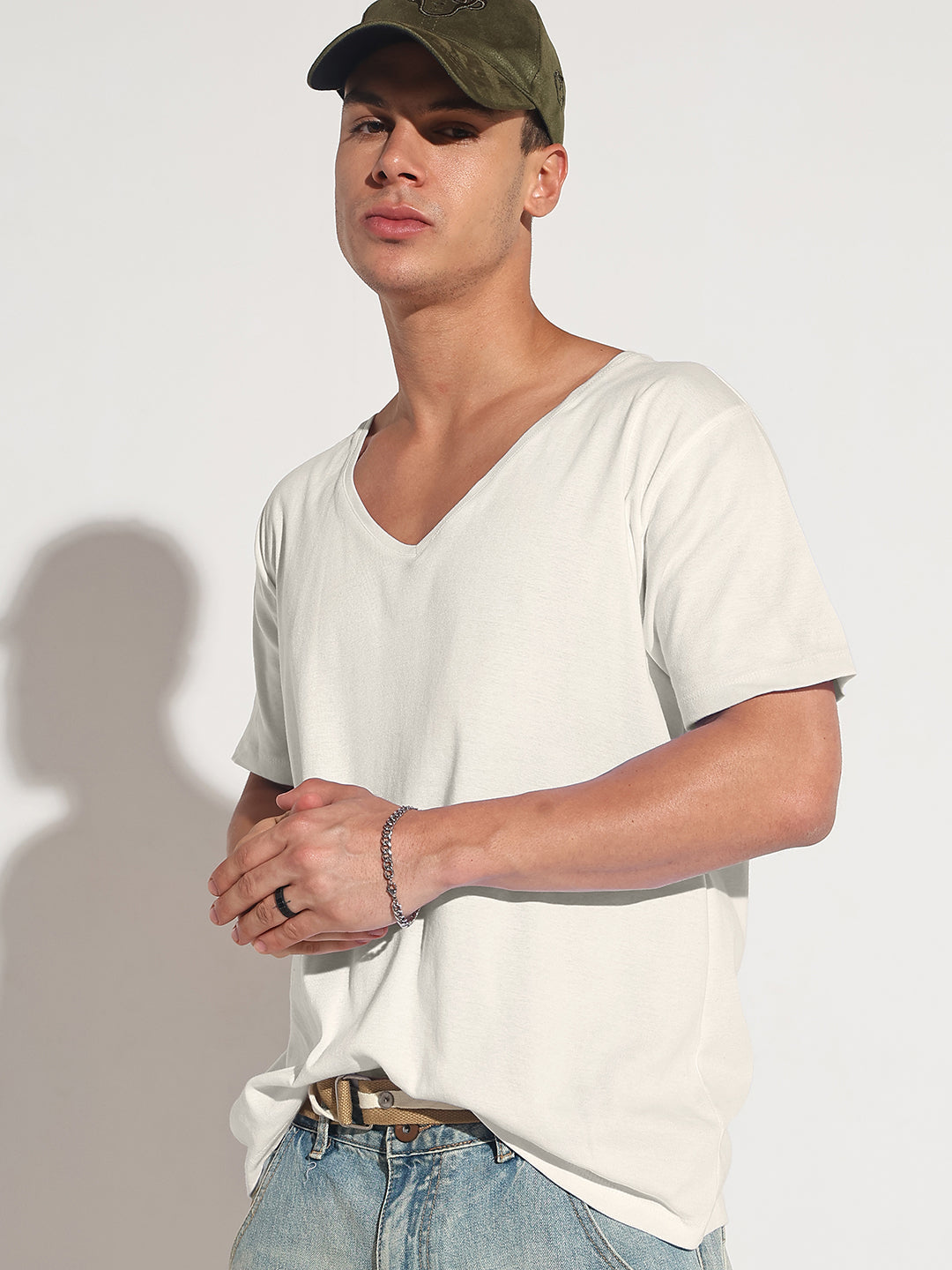 Men's Off White V-Neck Regular Fit T-Shirt